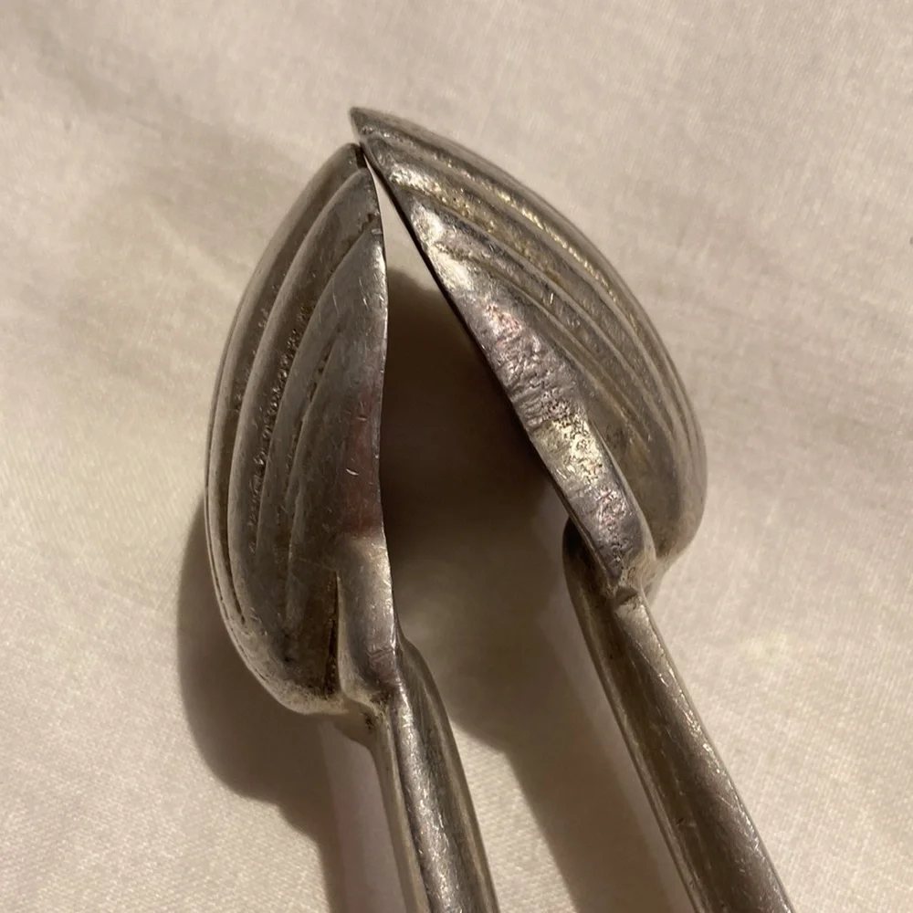 Vintage Mariposa serving set seashells handle aluminum